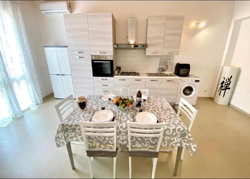 Casa Martina Apartment Avola Bagian luar foto